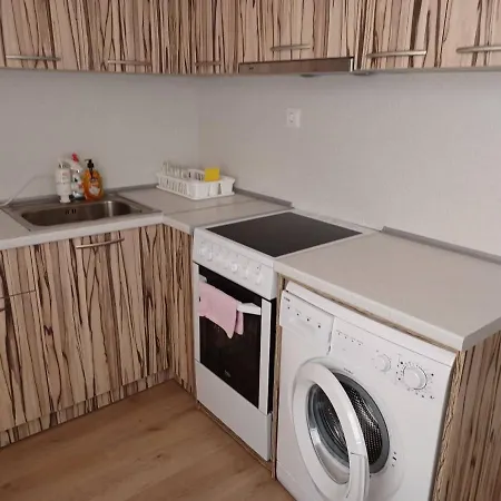 желева Apartman *